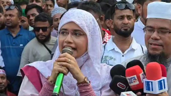 উপদেষ্টারা আখের গুছিয়ে ফেলেছেন কিন্তু শিক্ষকের বেলায় টাকা নেই: সামান্তা