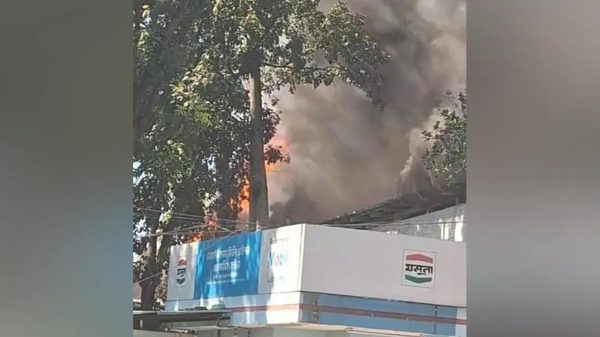 গাজীপুরে কারখানায় ভয়াবহ আগুন, নিয়ন্ত্রণে ৯ ইউনিট