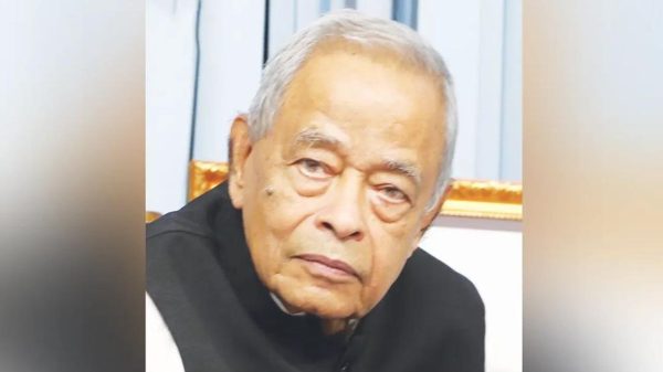 স্ত্রীসহ সাবেক স্বরাষ্ট্রমন্ত্রী মহীউদ্দীনের ৩৩ ব্যাংক হিসাব অবরুদ্ধের আদেশ