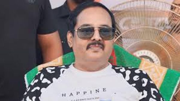 শিল্পীদের বিরুদ্ধে হয়রানিমূলক মামলা বন্ধের আহ্বান ডিপজলের